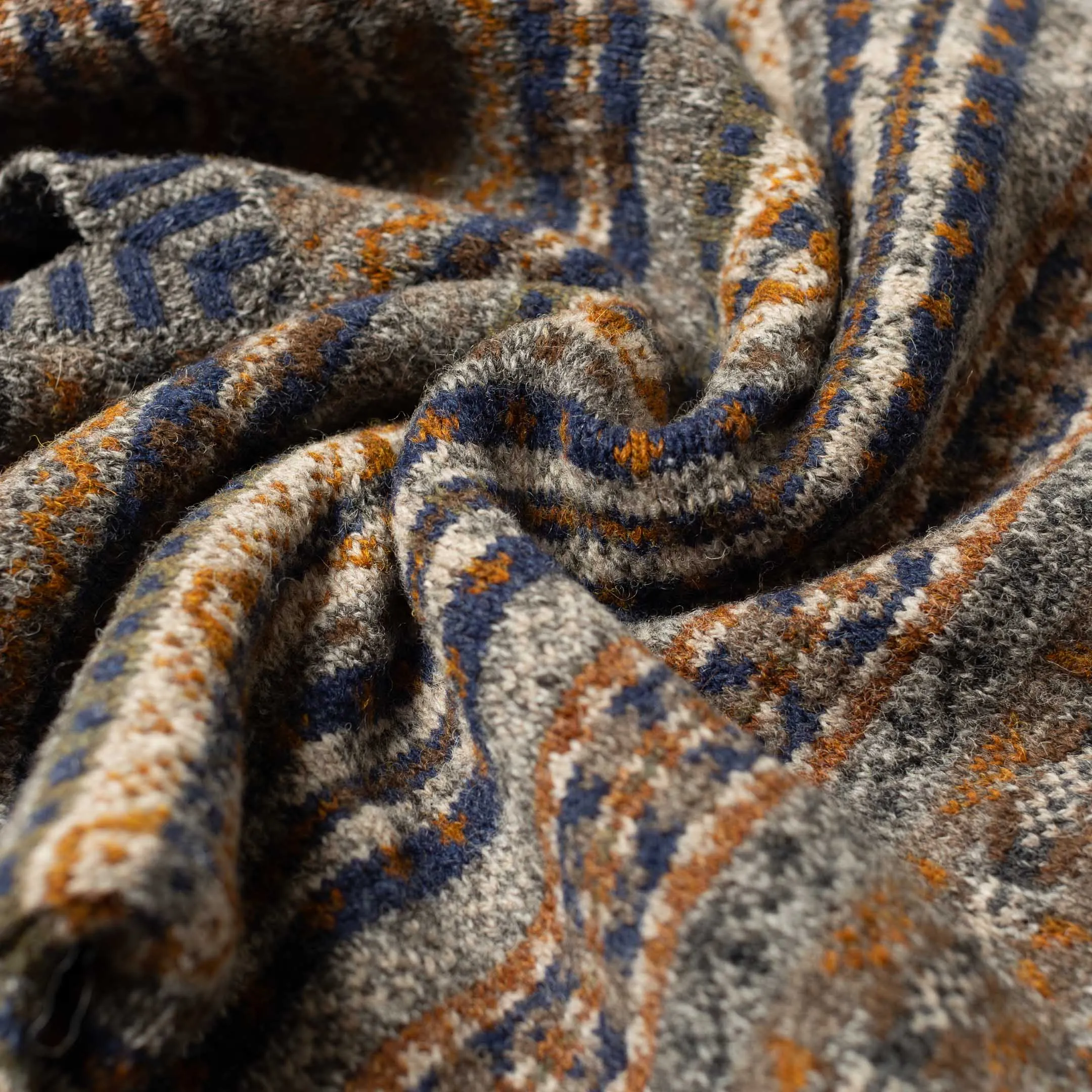 Jamieson's for Clutch Cafe Fair-Isle V-Neck Pullover with Graduated Rib #5 Dark Grey x Navy